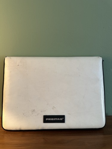 Freitag sleeve med - freitag,